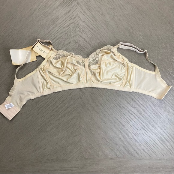 NWT Lilyette All Day Everyday Fashion Support Lycra Nude 36DD Bra - Picture 7 of 13